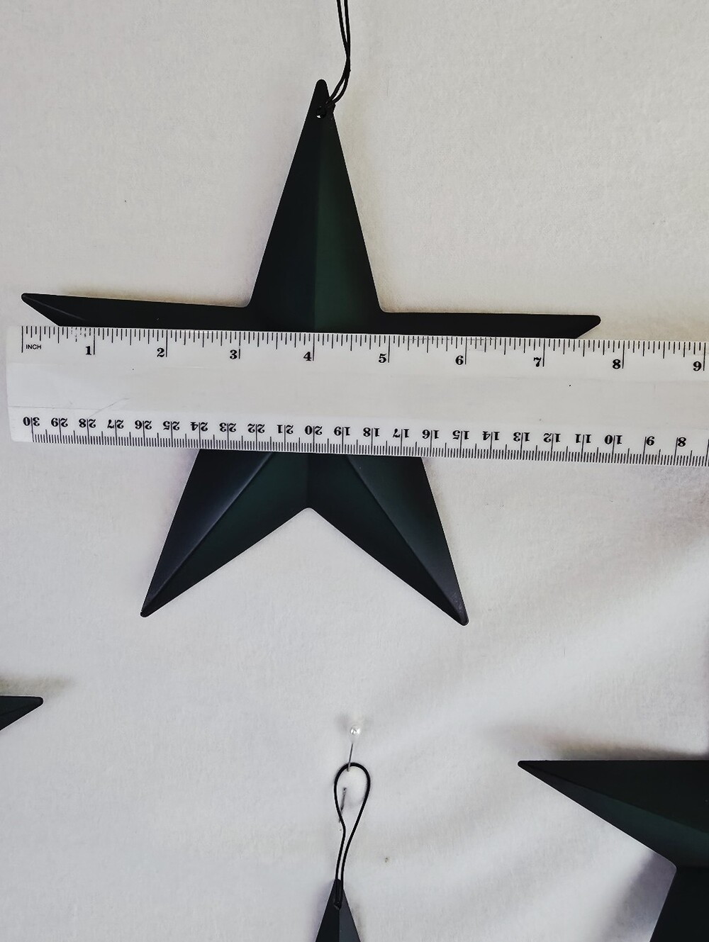 Lot of 7 Vintage Farmhouse Tin Barn Star Ornaments 8” Hunter Green Primitive - Picture 3 of 5